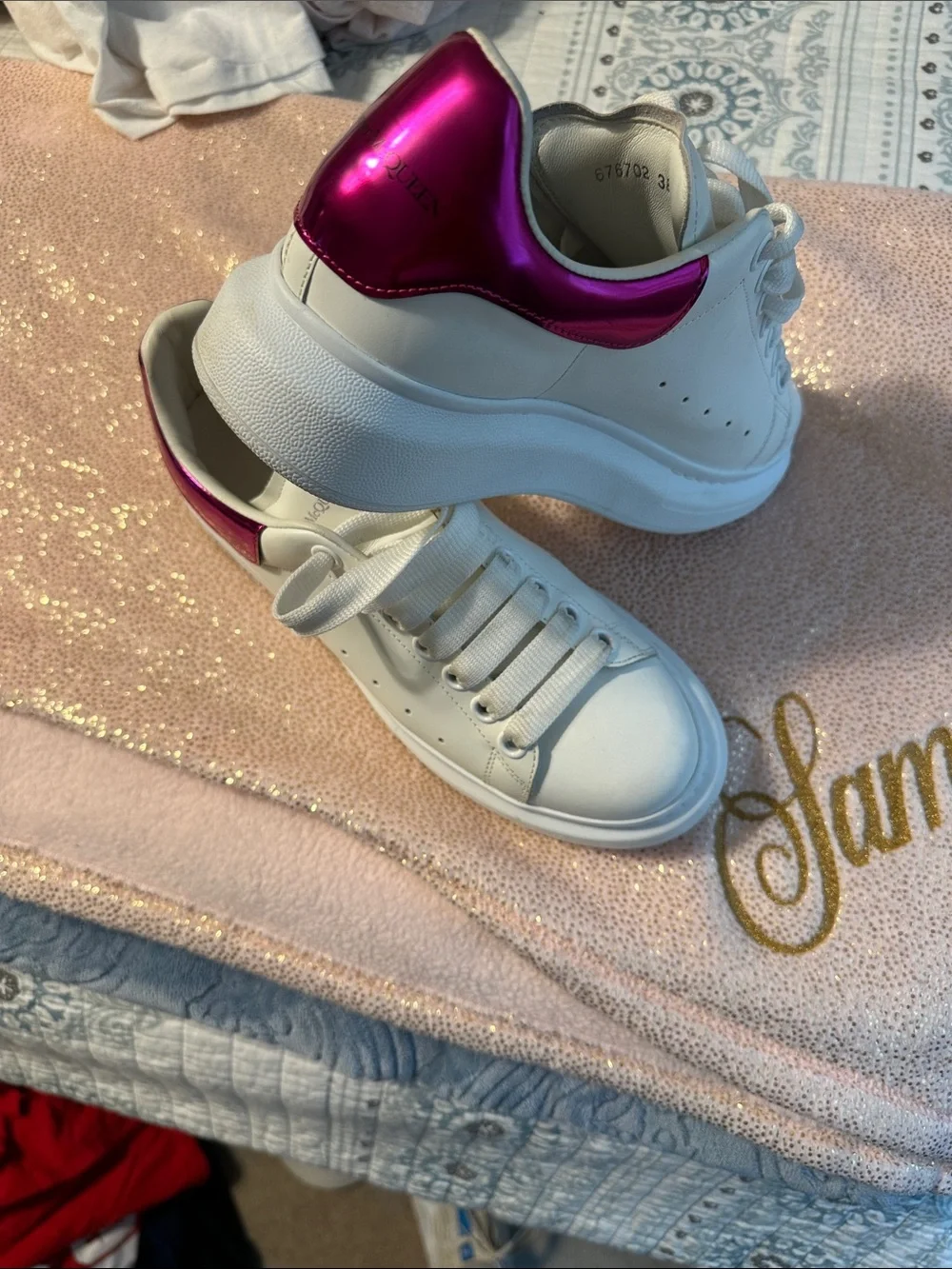 Alexander McQueen Women’s White Leather Sneakers with Pink Heel Tab